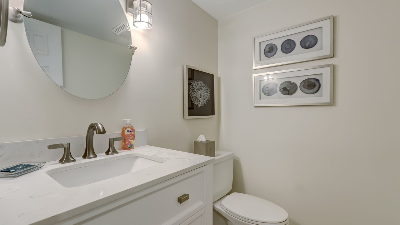 Photo of Bathroom in Fernandina Beach
