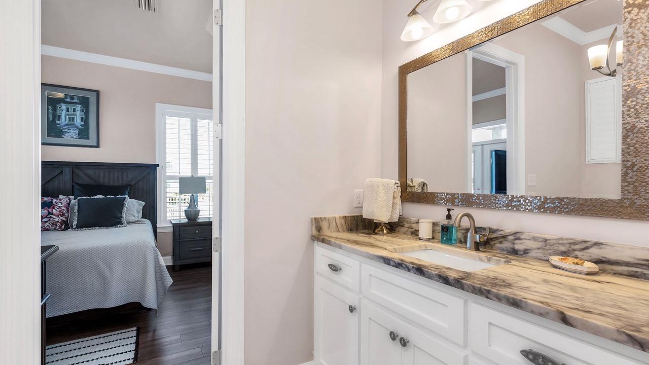 Photo of Bathroom in Dauphin Island