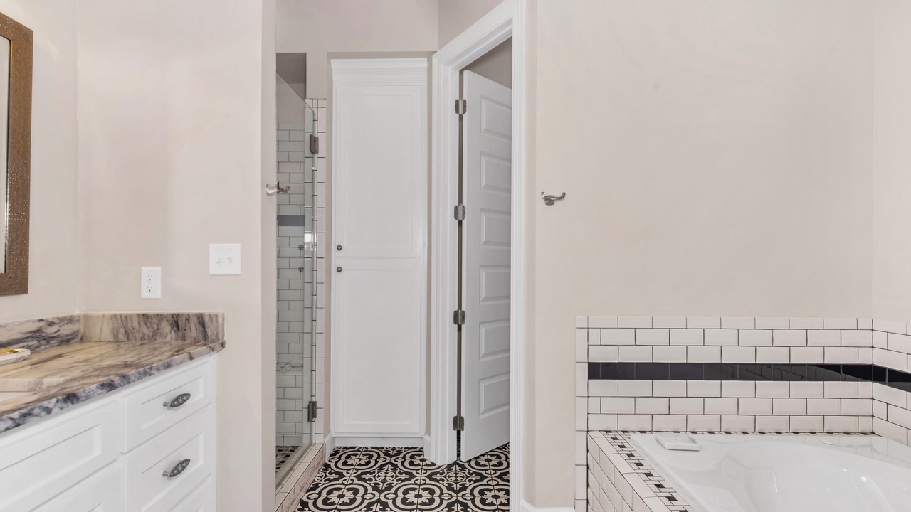 Photo of Bathroom in Dauphin Island