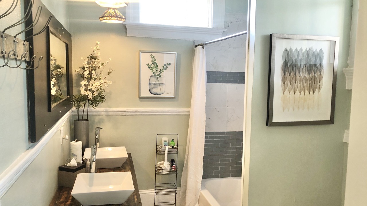 Photo of Bathroom in Mobile