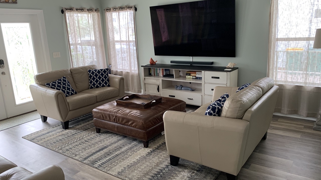 Photo of Livingroom in Crystal Beach
