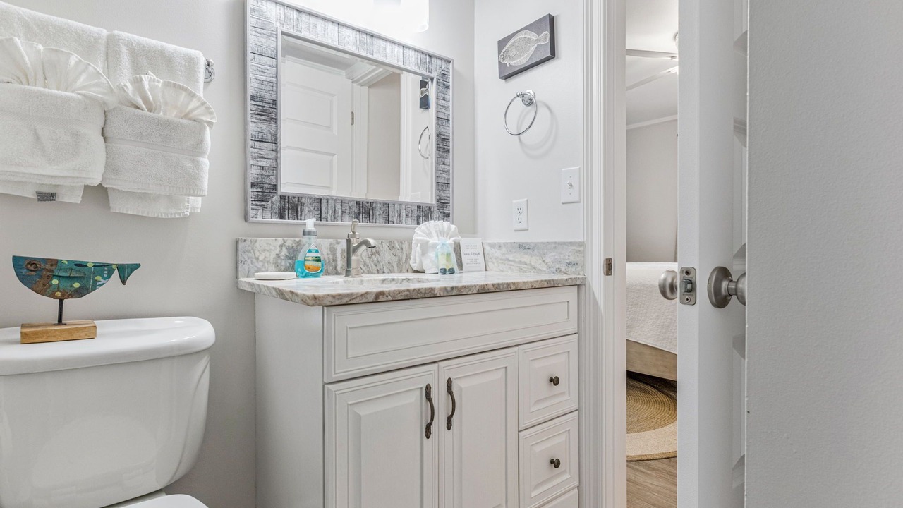 Photo of Bathroom in Orange Beach East