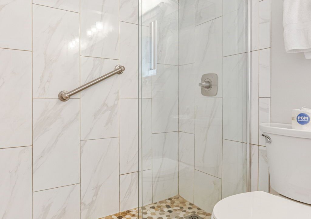 Photo of Bathroom in Orange Beach East