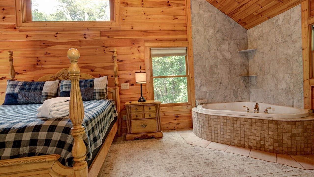 Photo of Bedroom in Maggie Valley