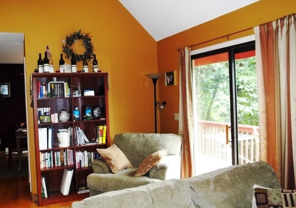 Photo of Livingroom in Maggie Valley