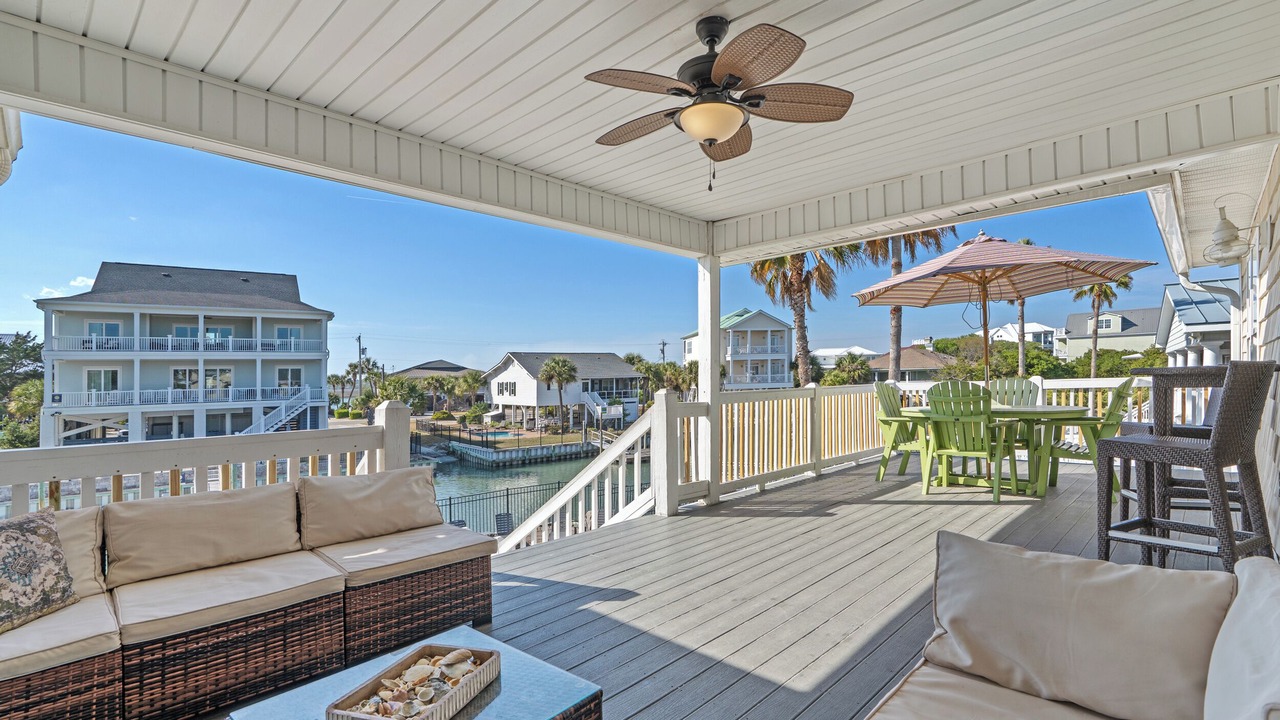 Photo of Patio Balcony in Inlet Harbour