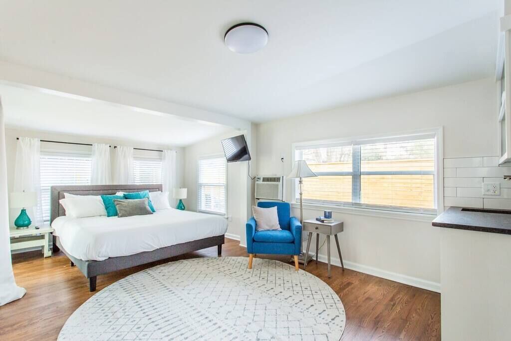 Photo of Bedroom in Riverland Terrace