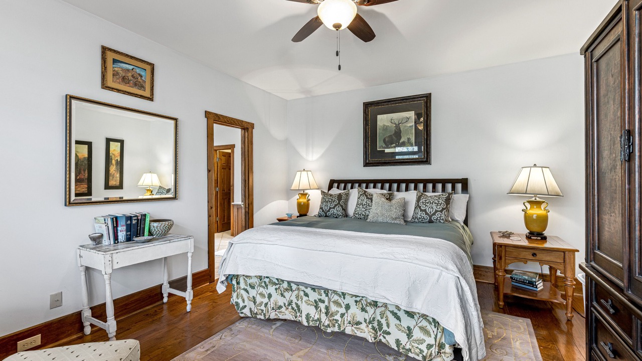 Photo of Bedroom in Lake Toxaway