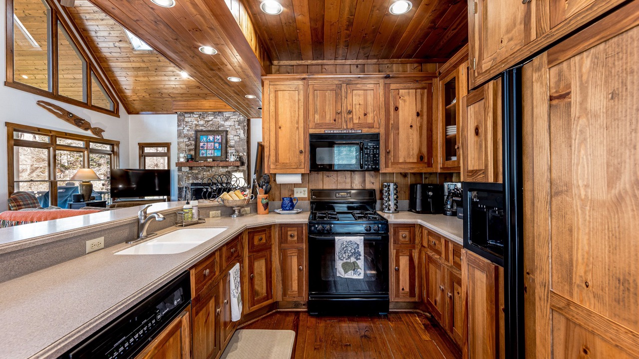 Photo of Kitchen in Lake Toxaway