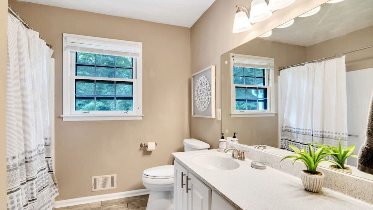 Photo of Bathroom in Marietta