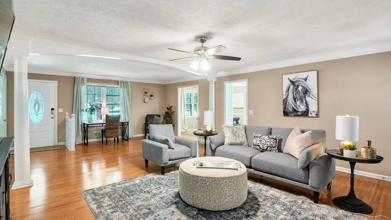 Photo of Livingroom in Marietta