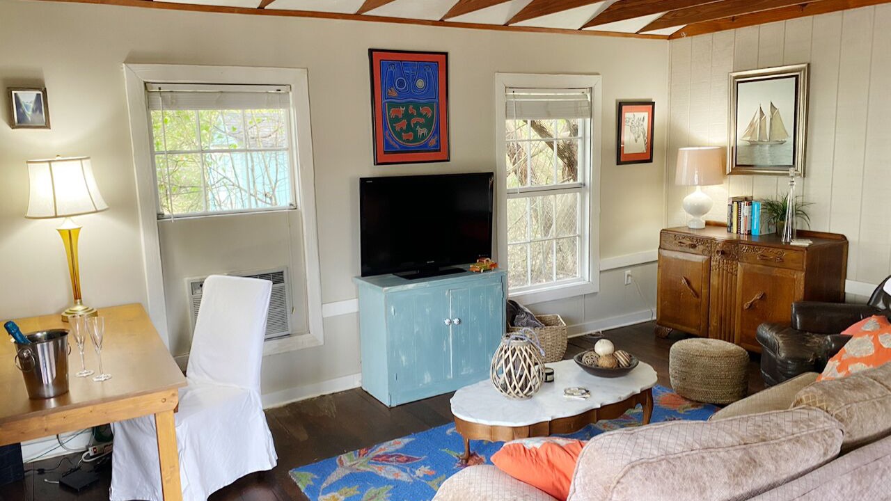 Photo of Livingroom in Waveland