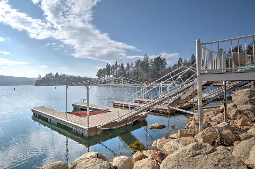 Photo of Others in Lake Arrowhead