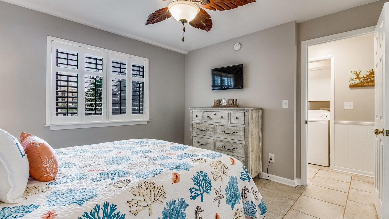 Photo of Bedroom in Orange Beach East