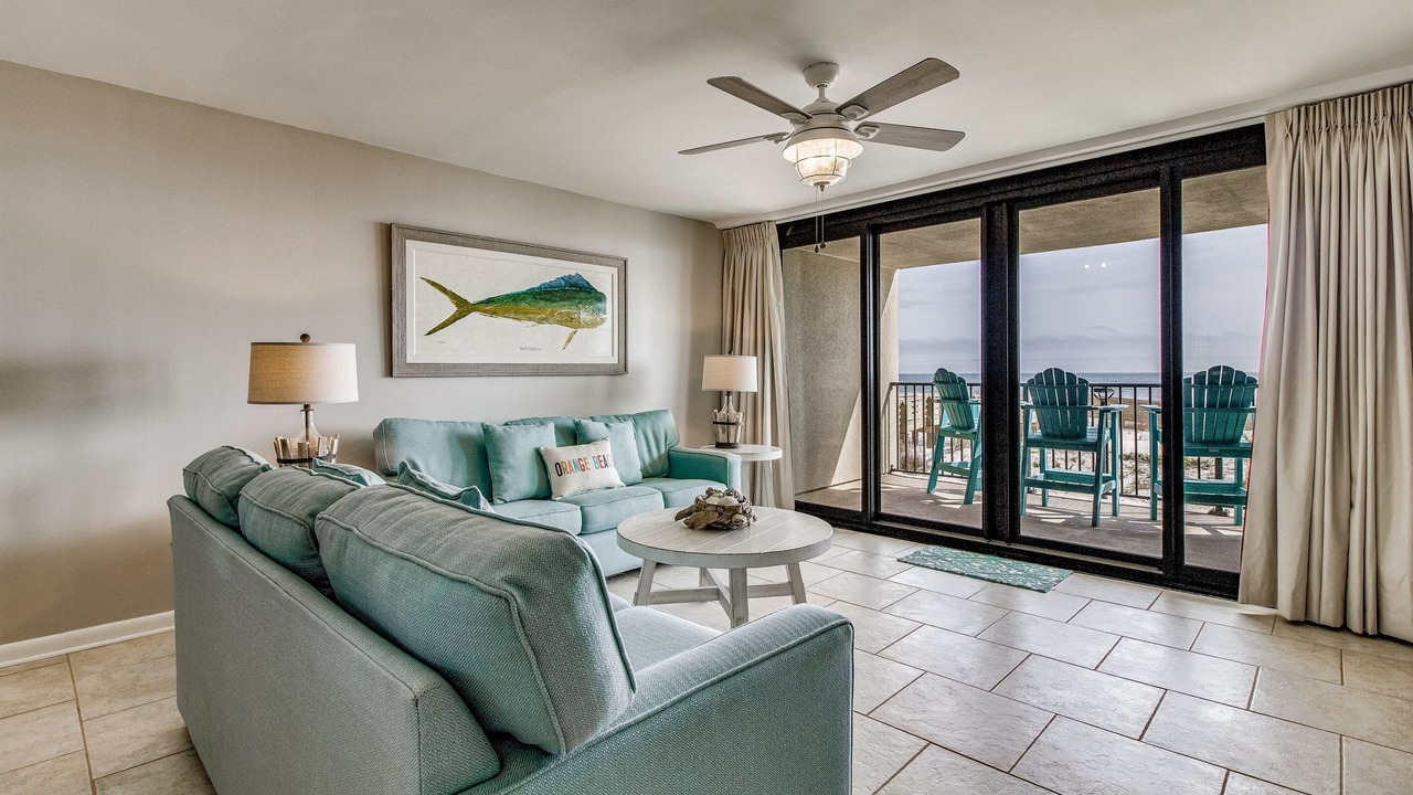 Photo of Livingroom in Orange Beach East
