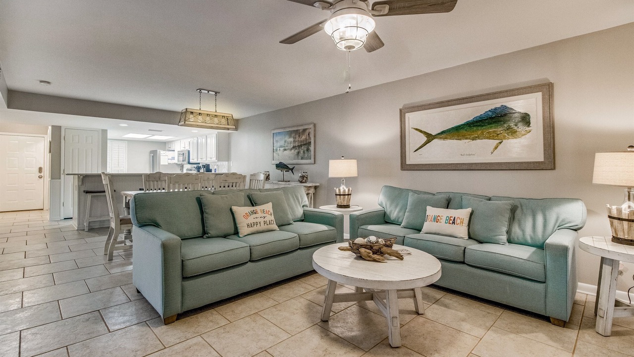 Photo of Livingroom in Orange Beach East