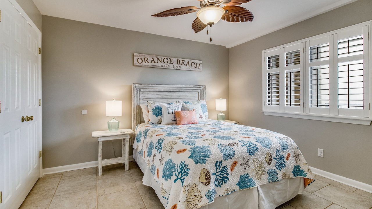 Photo of Bedroom in Orange Beach East