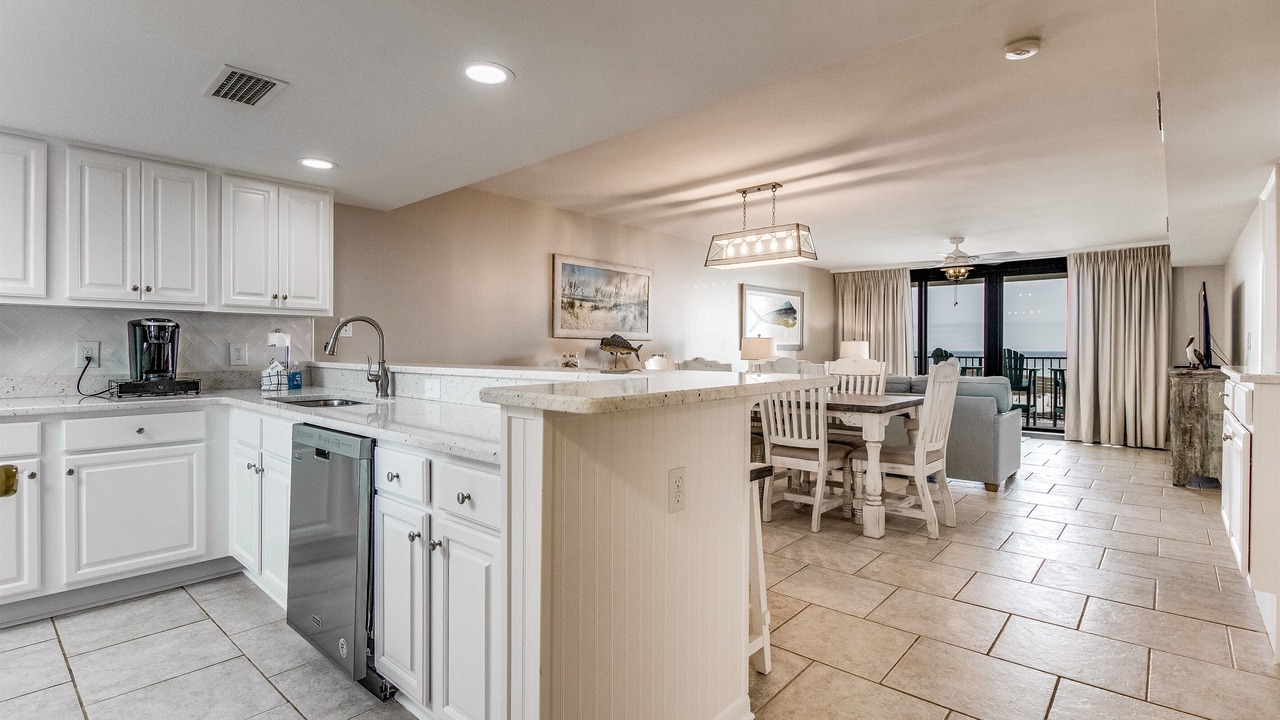 Photo of Kitchen in Orange Beach East