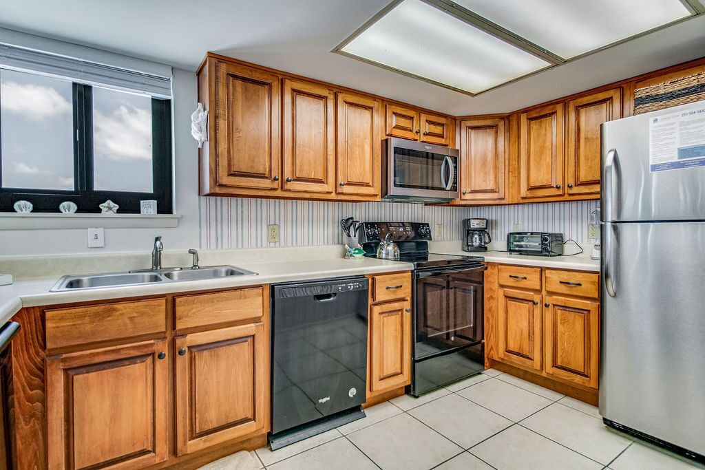 Photo of Kitchen in Orange Beach East
