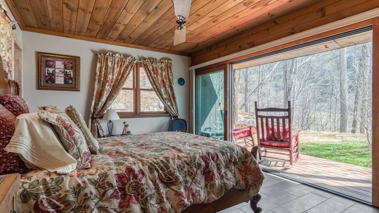 Photo of Bedroom in Clyde
