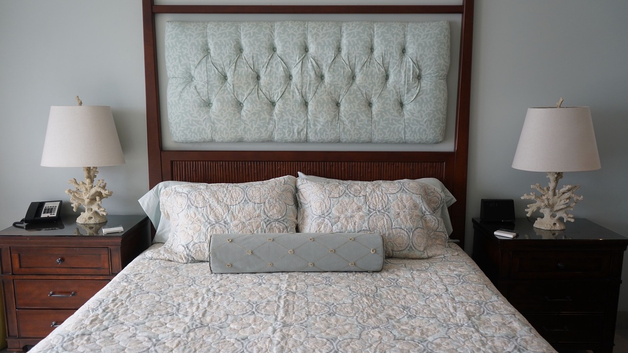 Photo of Bedroom in Historic Lahaina Front Street