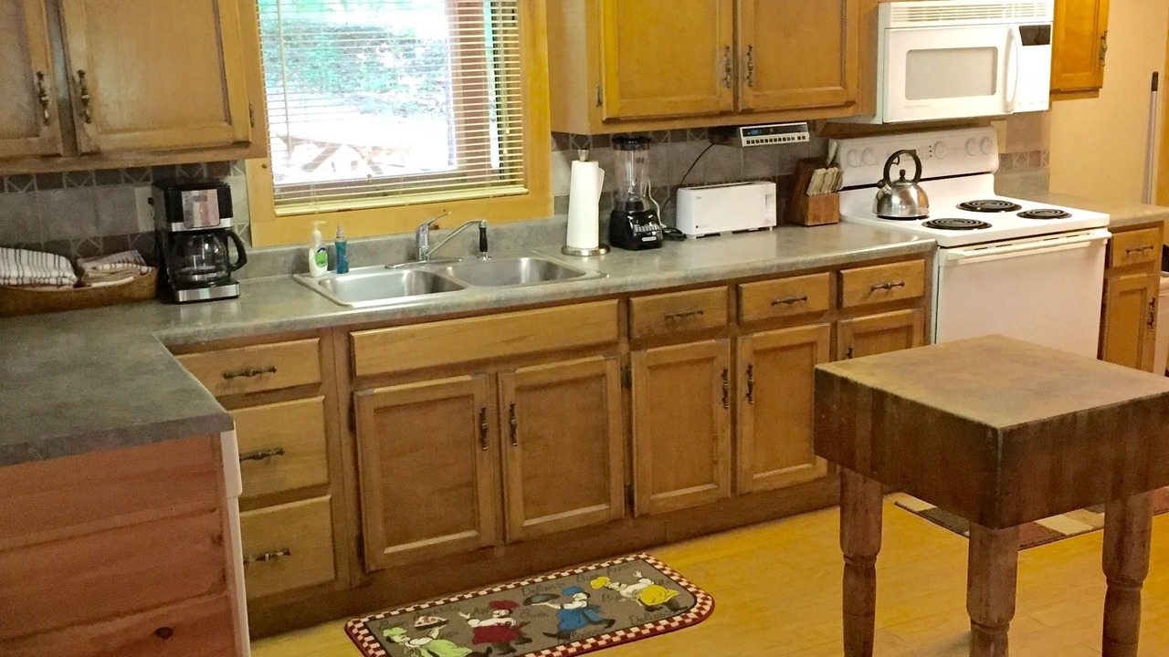 Photo of Kitchen in Warm Springs