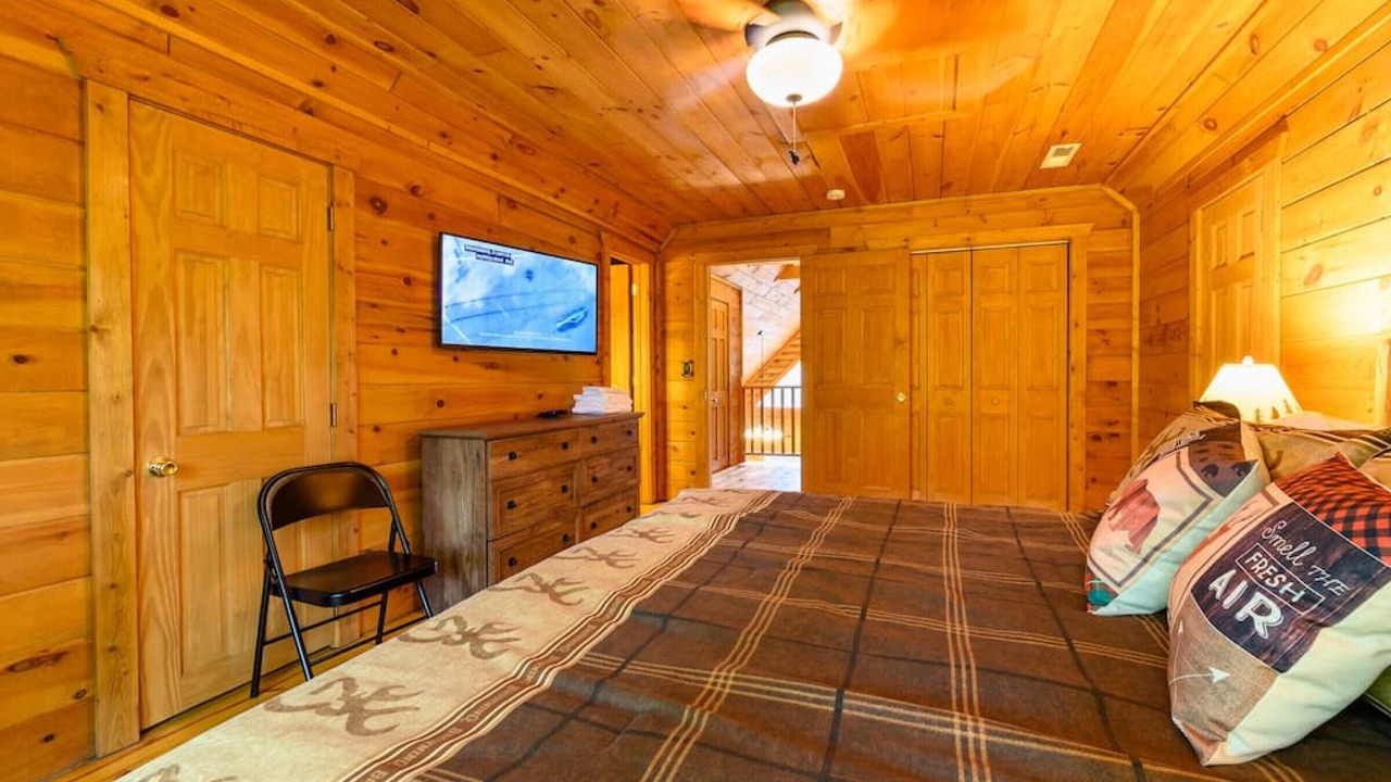 Photo of Bedroom in Waynesville