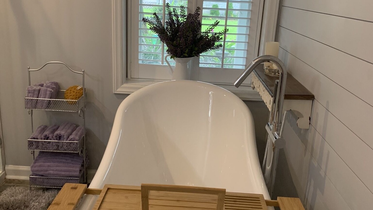 Photo of Bathroom in Summerville Historic District