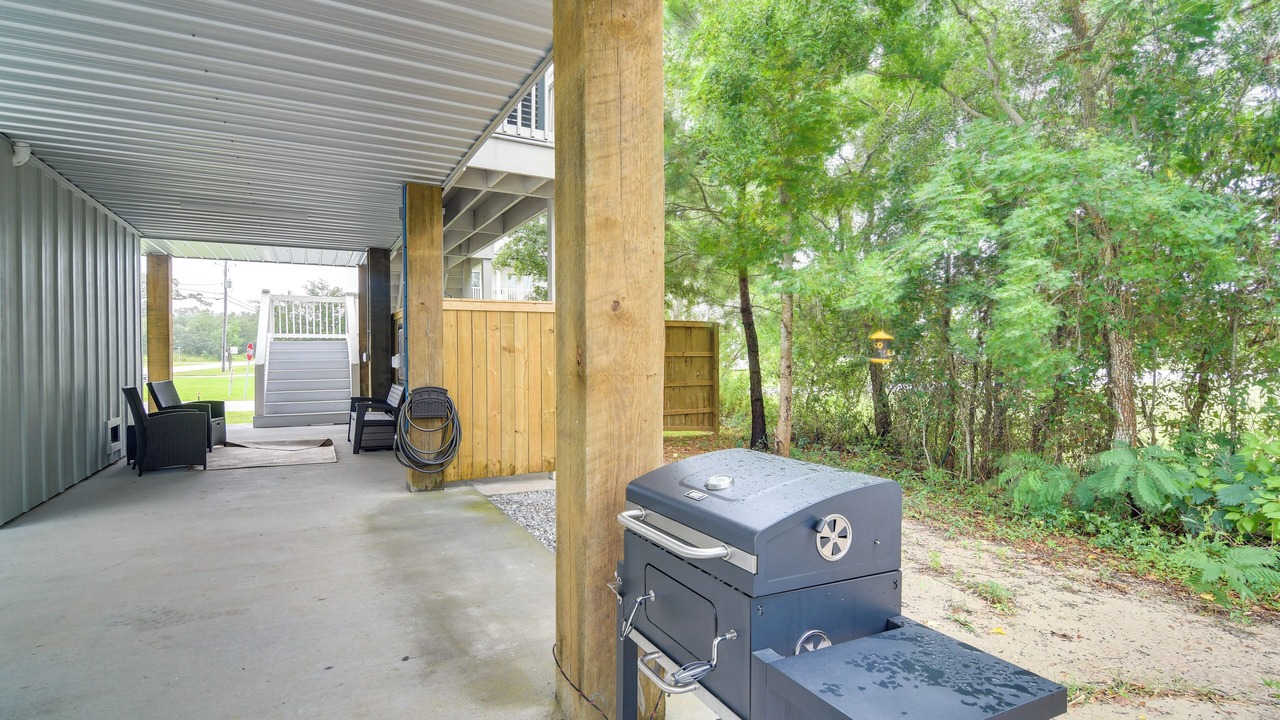 Photo of Patio Balcony in Waveland