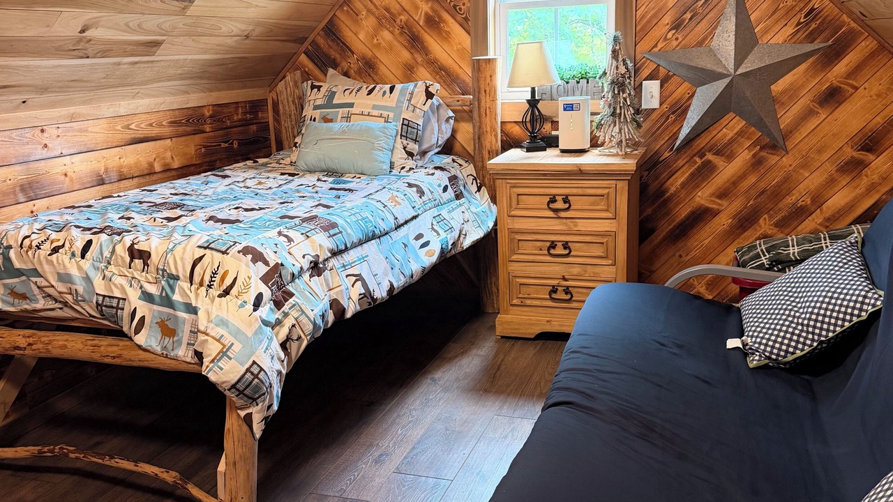 Photo of Bedroom in Crane Hill