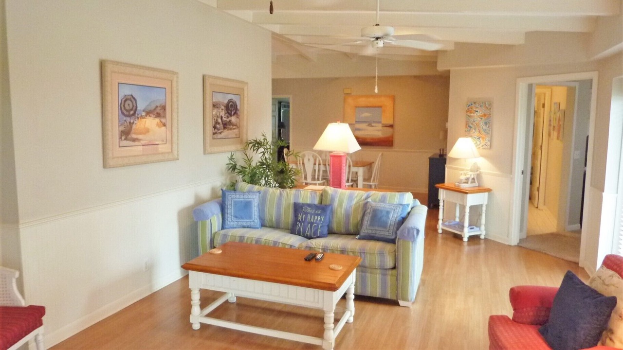 Photo of Livingroom in Jekyll Island