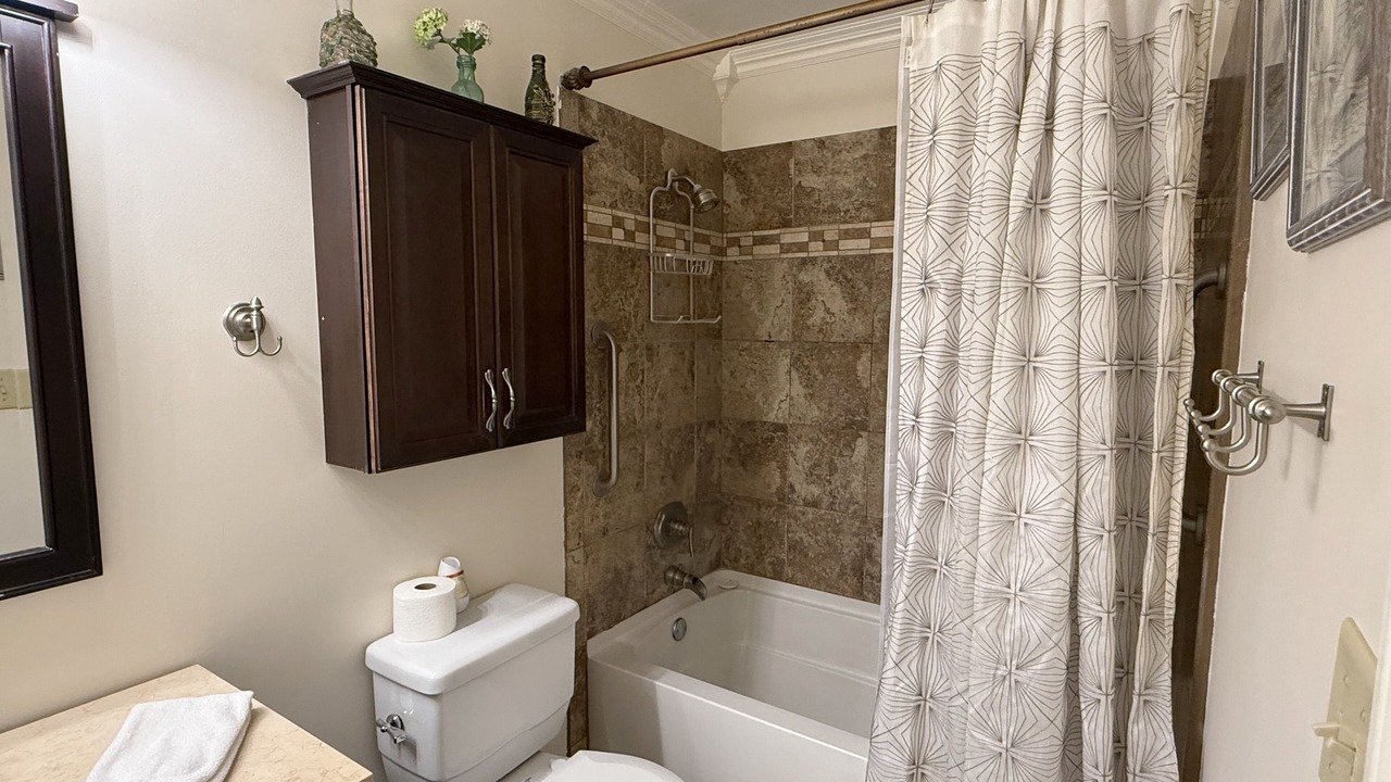 Photo of Bathroom in Saint Simons Island