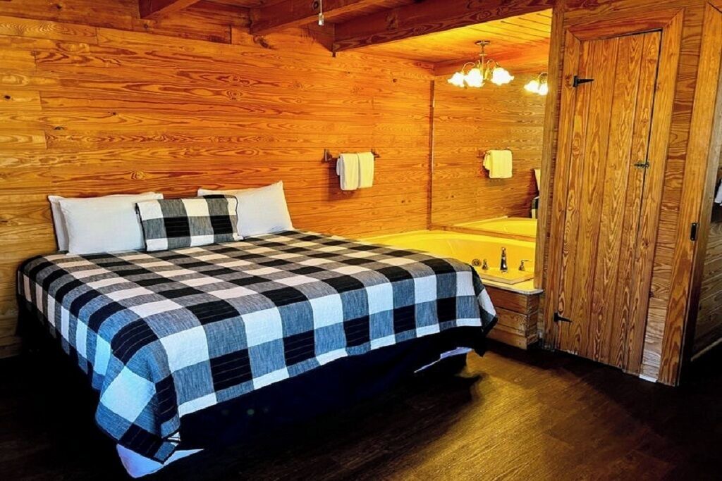 Photo of Bedroom in Pine Mountain