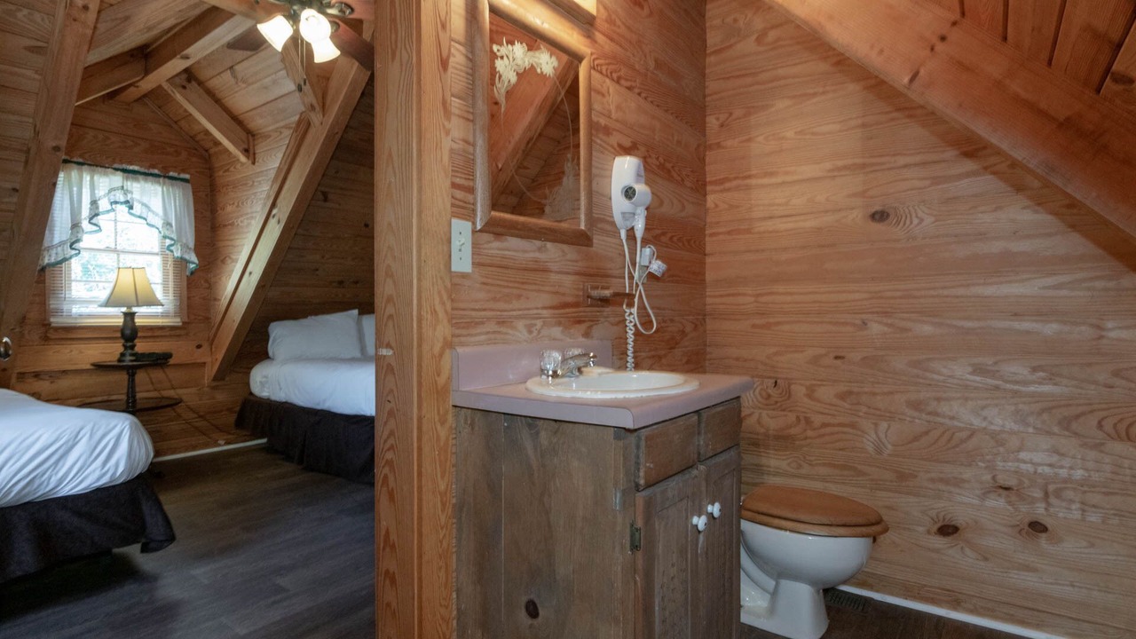 Photo of Bedroom in Pine Mountain