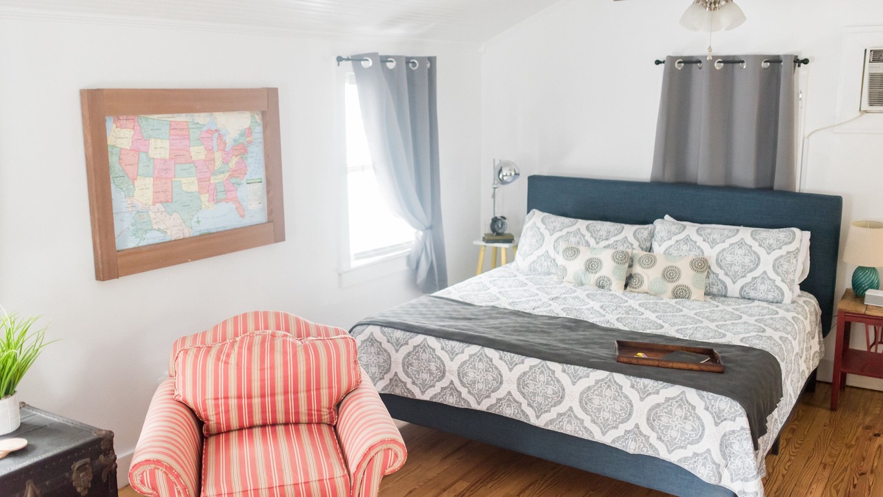 Photo of Bedroom in Summerville Historic District