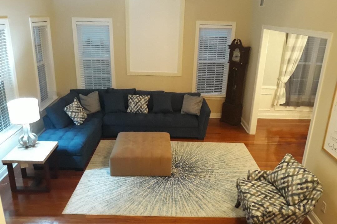Photo of Livingroom in Canterbury Farms
