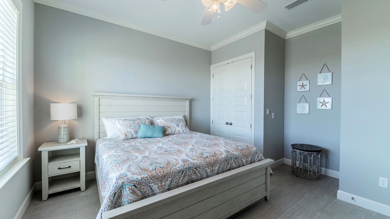 Photo of Bedroom in Dauphin Island