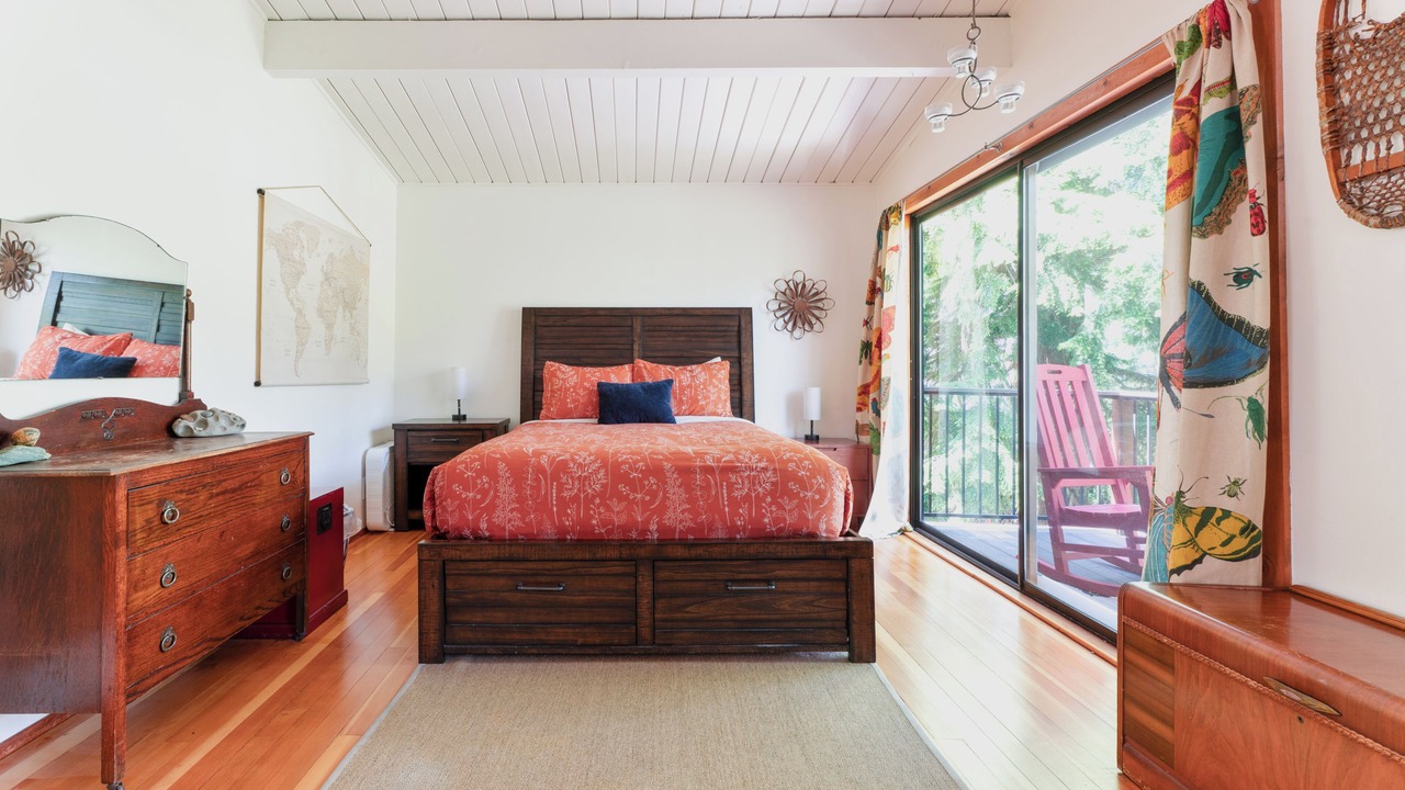 Photo of Bedroom in Gold Bar