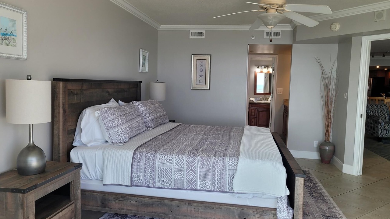 Photo of Bedroom in Parasol West