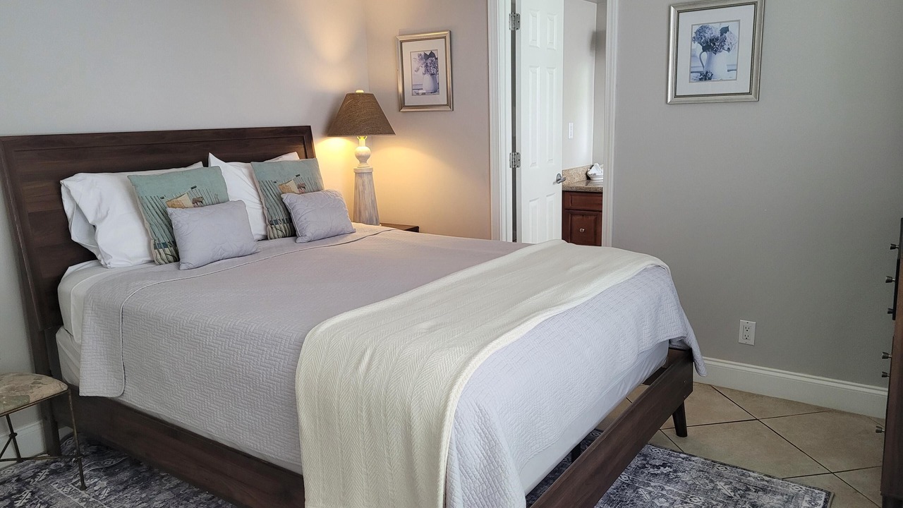 Photo of Bedroom in Parasol West