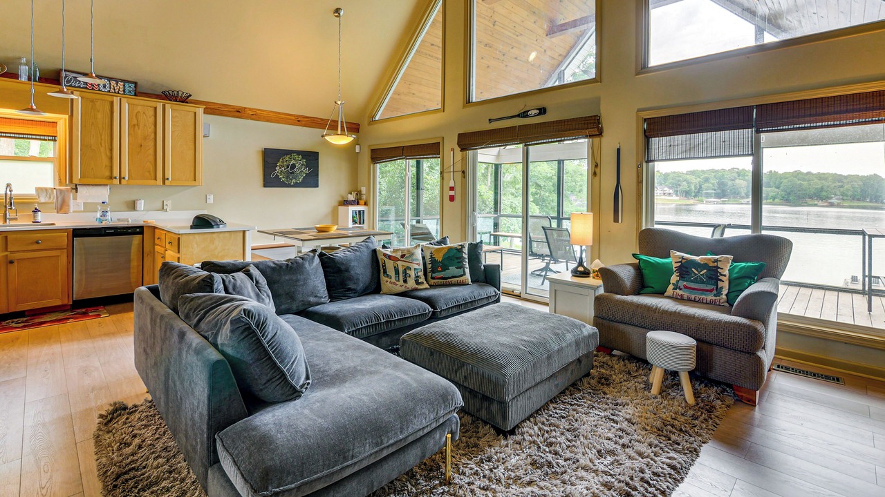 Photo of Livingroom in Eatonton