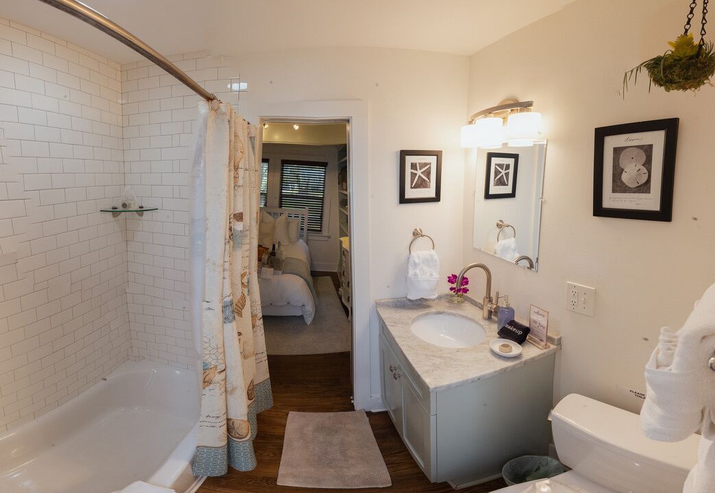 Photo of Bathroom in Riverland Terrace