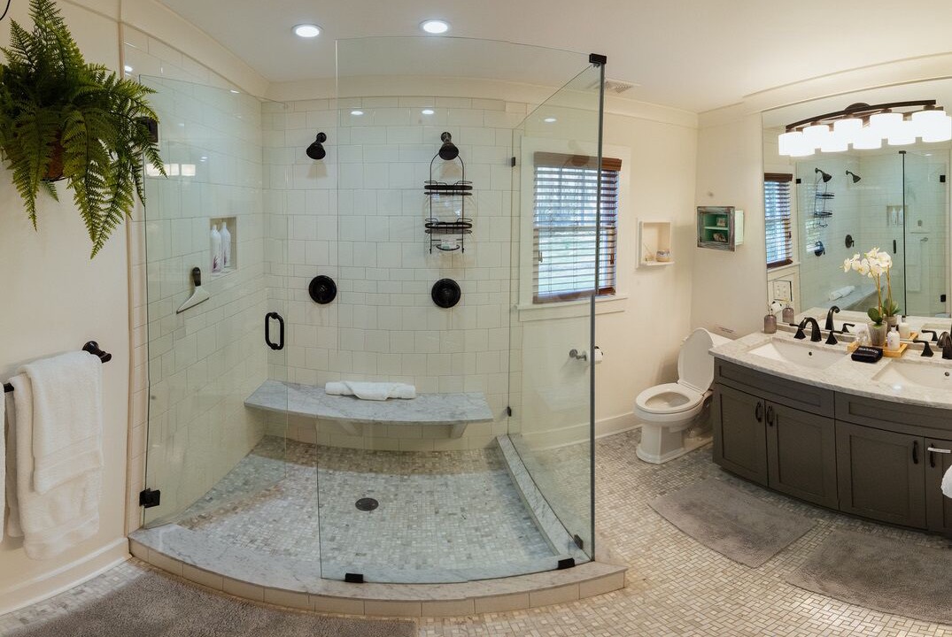 Photo of Bathroom in Riverland Terrace