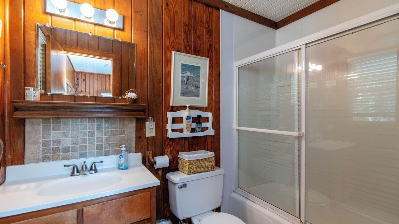 Photo of Bathroom in Edisto Island