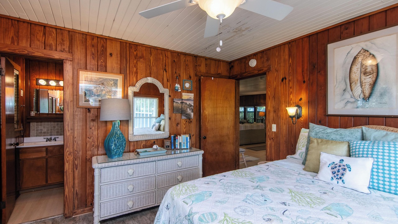 Photo of Bedroom in Edisto Island