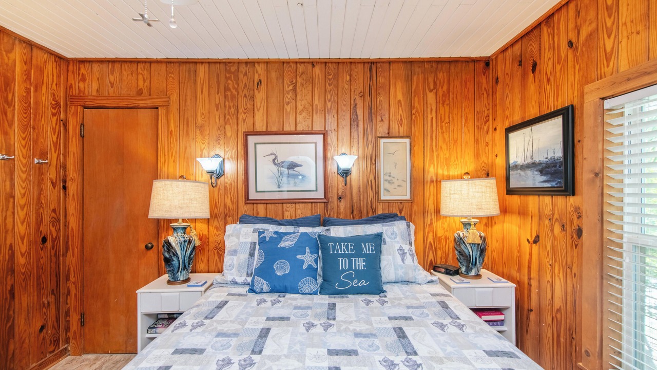 Photo of Bedroom in Edisto Island