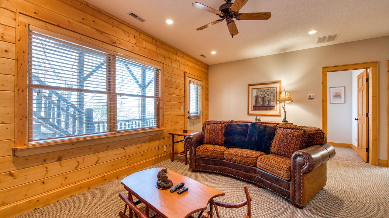 Photo of Livingroom in Maggie Valley