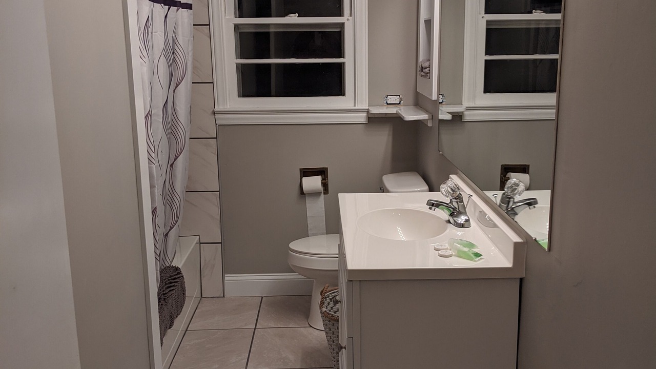 Photo of Bathroom in Guntersville