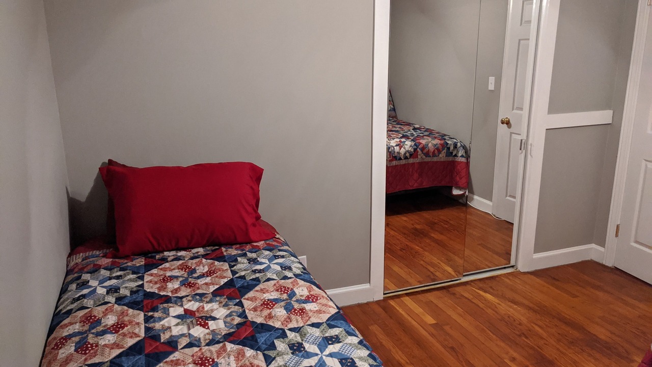 Photo of Bedroom in Guntersville