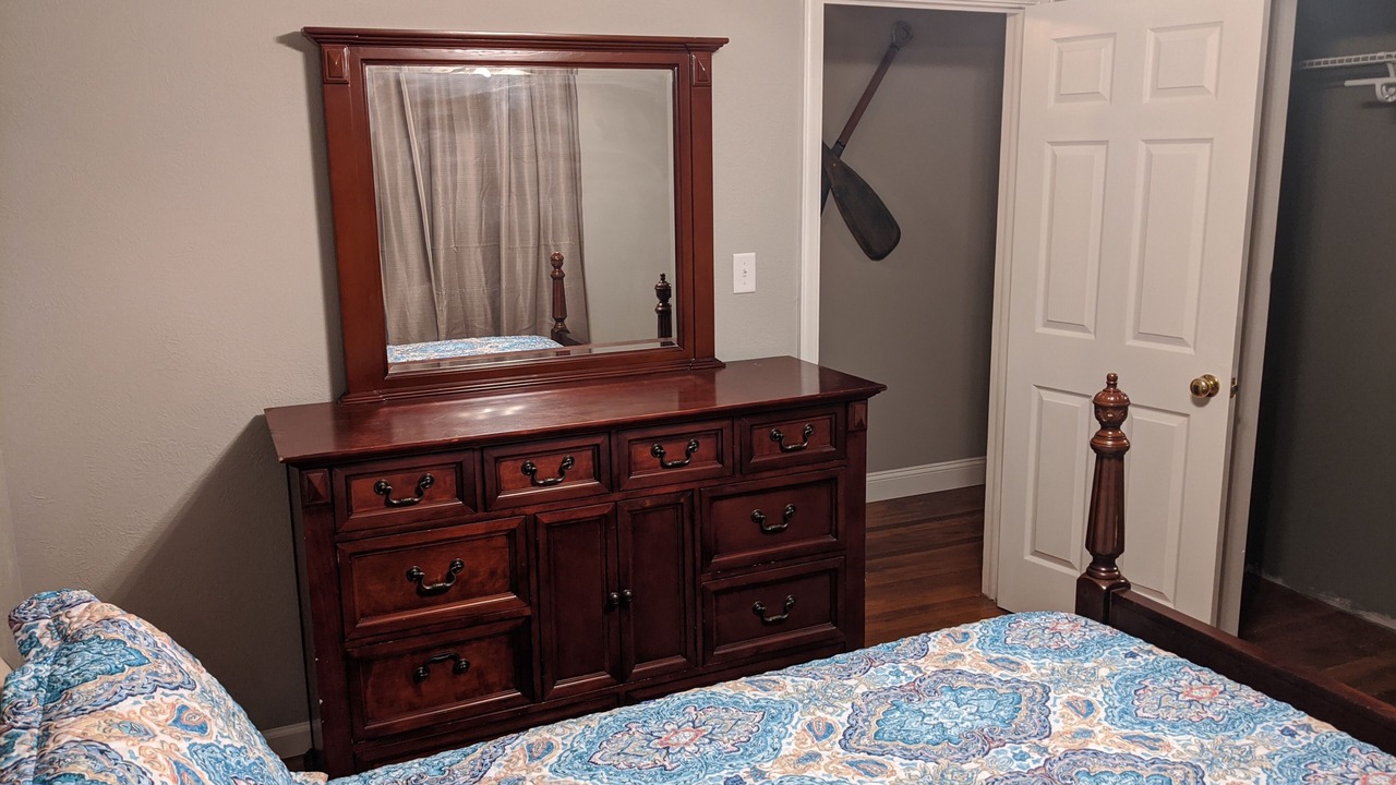 Photo of Bedroom in Guntersville